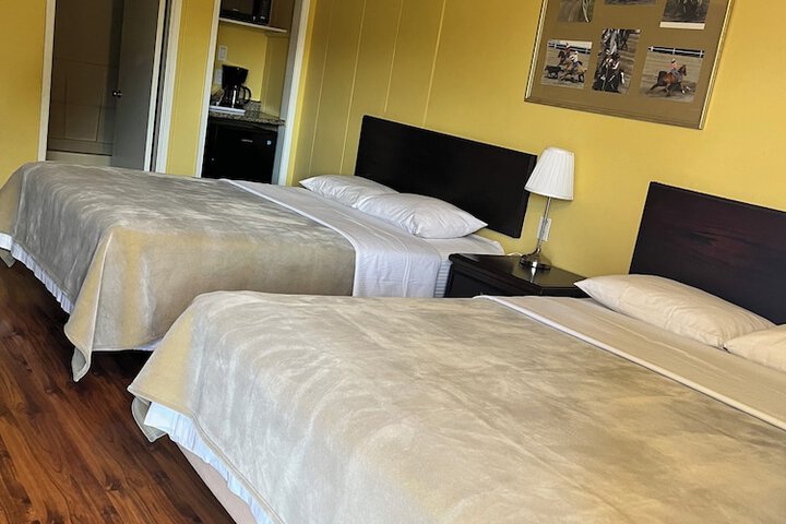 Room 7 of 33