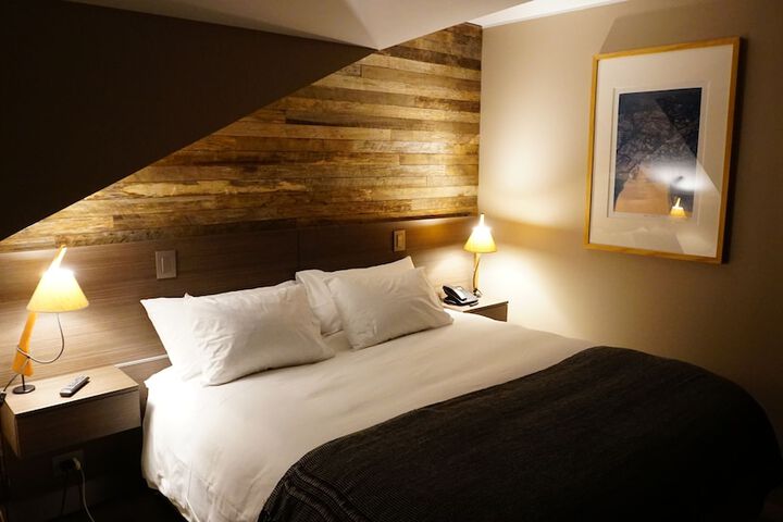 Room 19 of 53