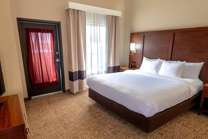 Room 14 of 92