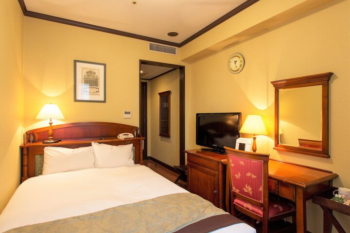 Room 10 of 89
