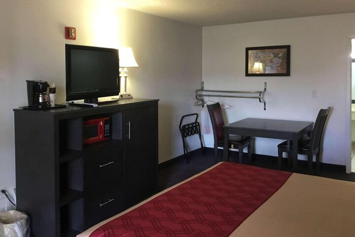 1 King Bed Mobility Accessible (11 of 11)