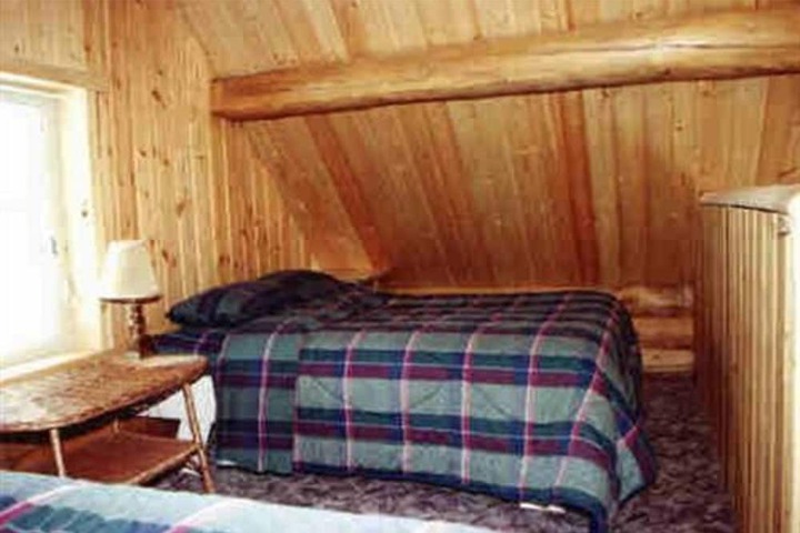 Room 6 of 44