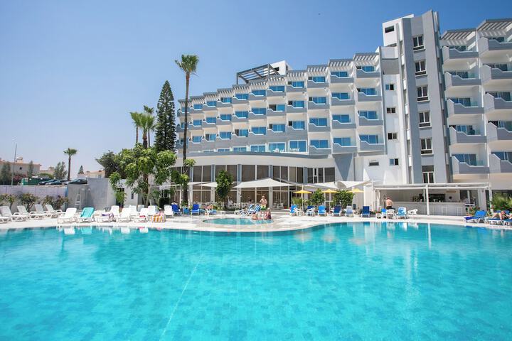 Hotel 49 of 55