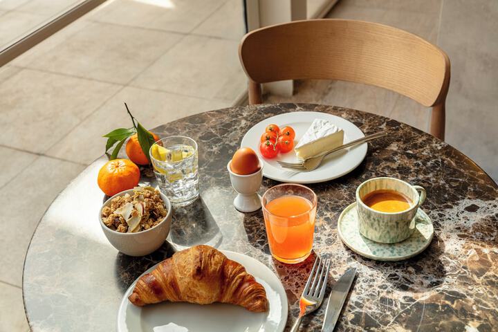 Breakfast/Coffee Service 16 of 24
