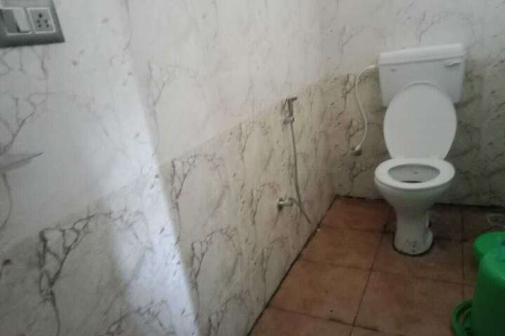 Room 15 of 16