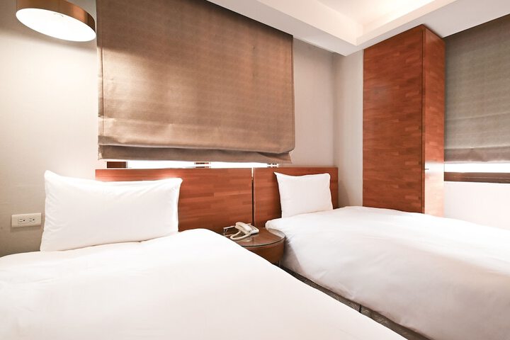 Room 43 of 75
