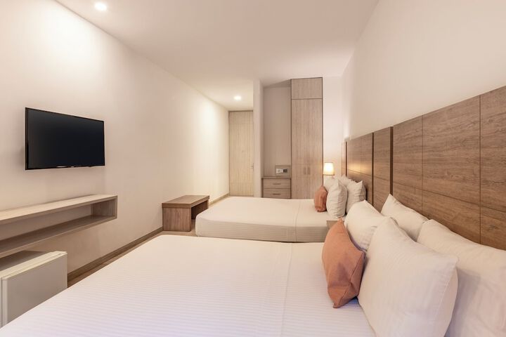 Room 28 of 59