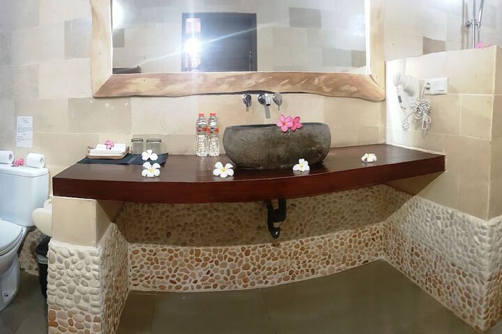 Room 52 of 82