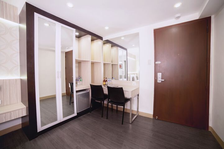Room amenity