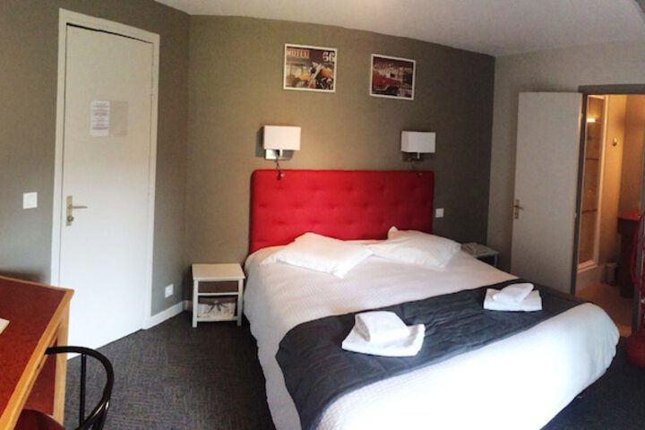 Room 24 of 62