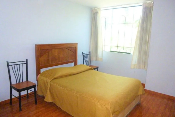 Room 3 of 12