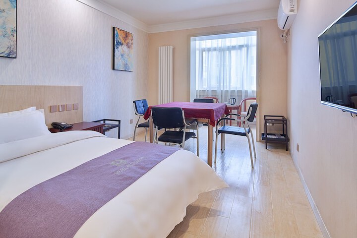 Room 36 of 60