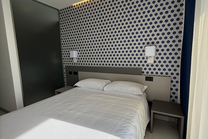 Room 20 of 68