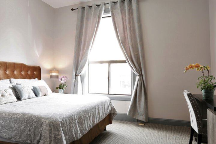Room 4 of 48