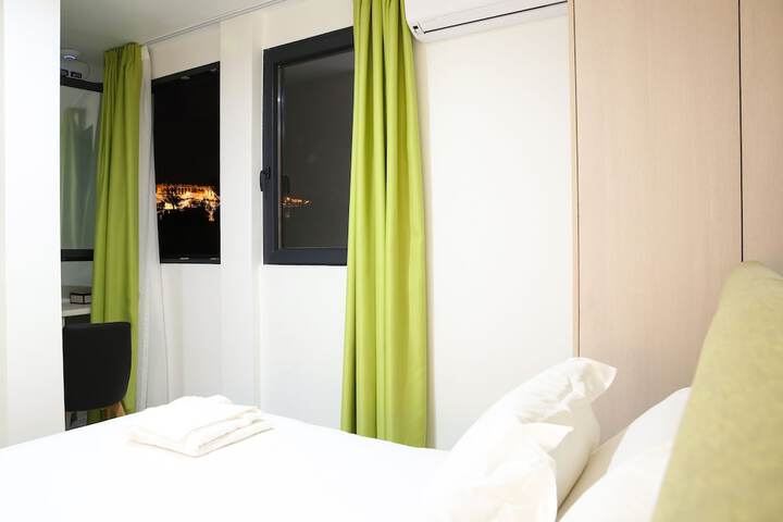 Room 36 of 120
