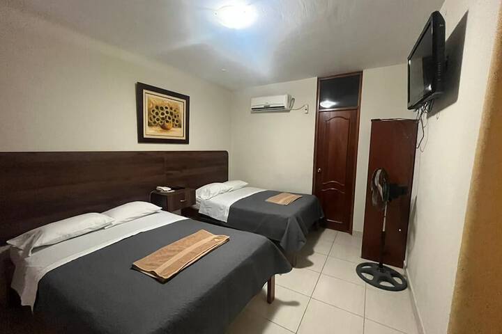 Room 4 of 7