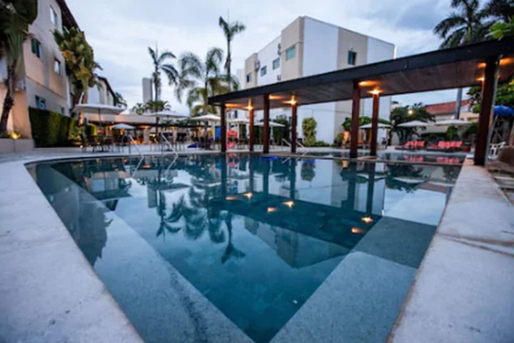 Pools & Facilities
