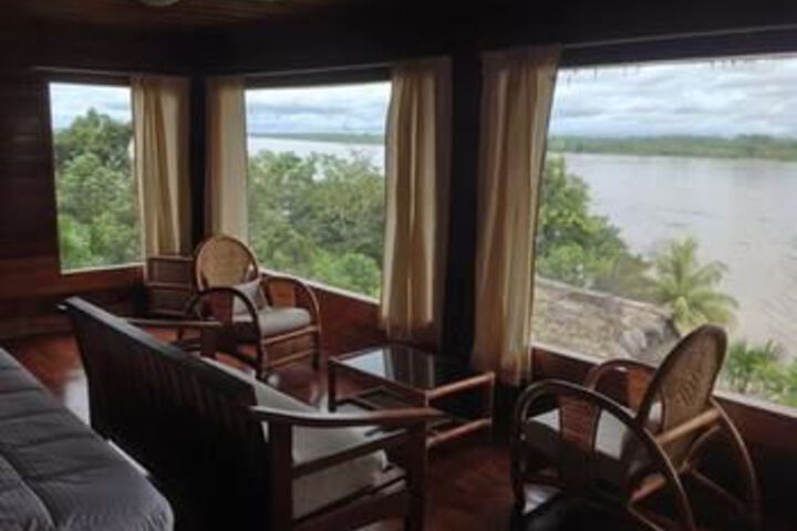 Room 4 of 25
