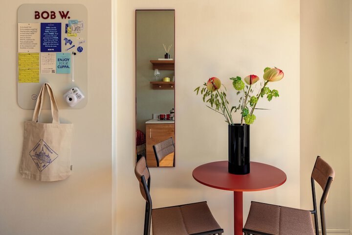 Room 10 of 37