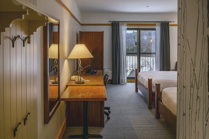 Hotel View 146 of 152