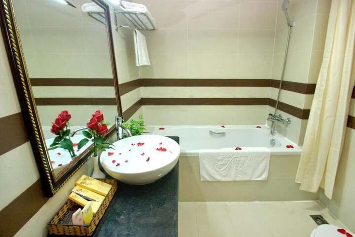Room 20 of 29