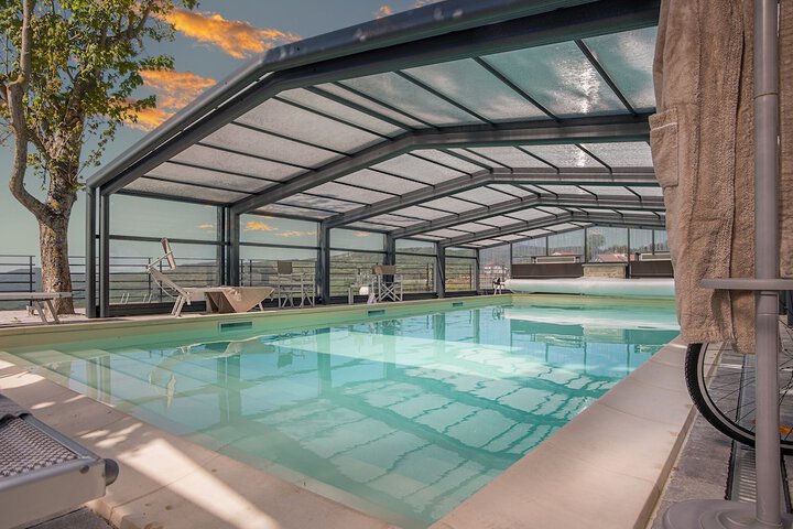 Pool 18 of 30