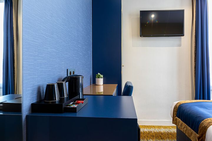 Room 14 of 31
