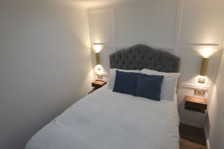 Room 27 of 88