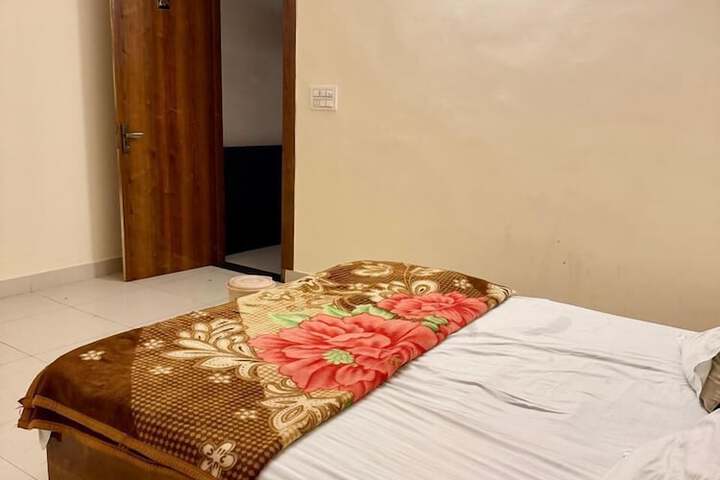 Room 20 of 32