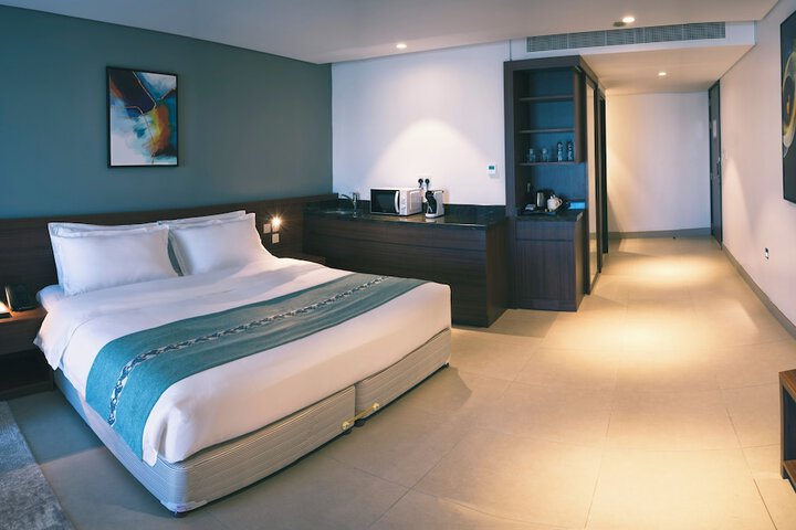 Room 15 of 52