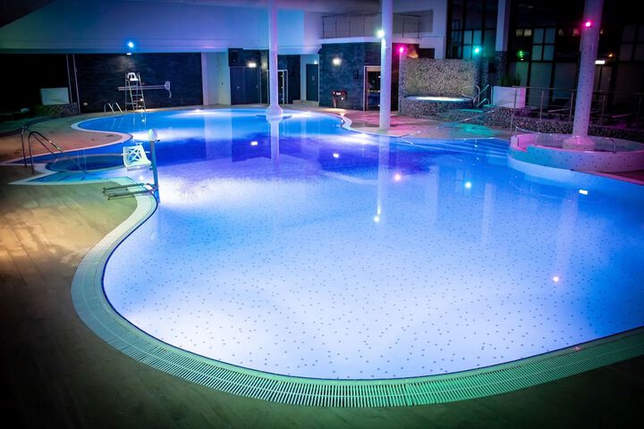 Hotel with Pool