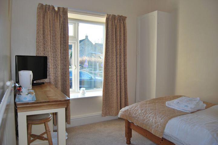 Room 2 of 36