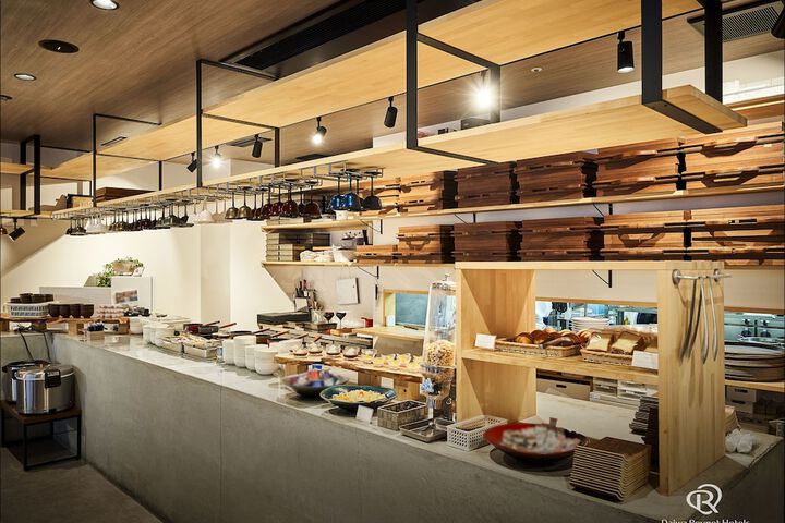 Dining Photos