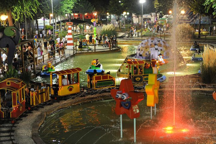 Children's play area - outdoor