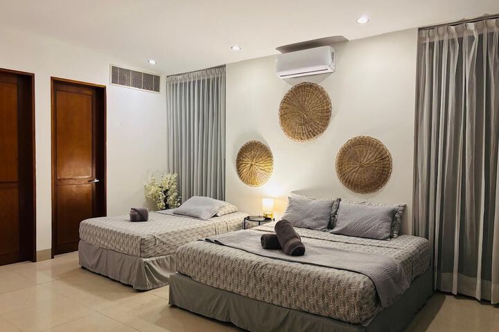 Room 15 of 36