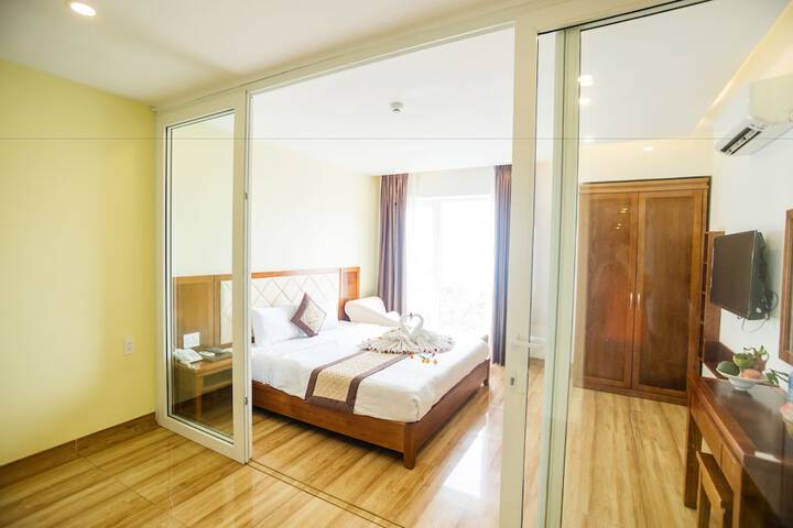 Room 19 of 34