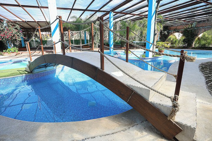 Pool 35 of 44