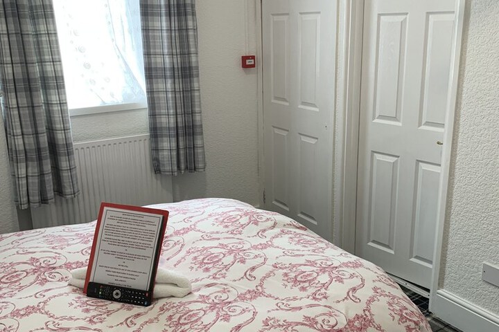 Room 18 of 148