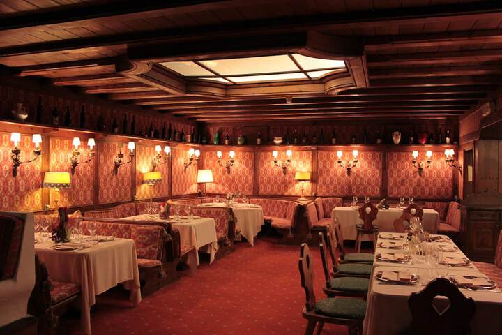 Dining 116 of 161
