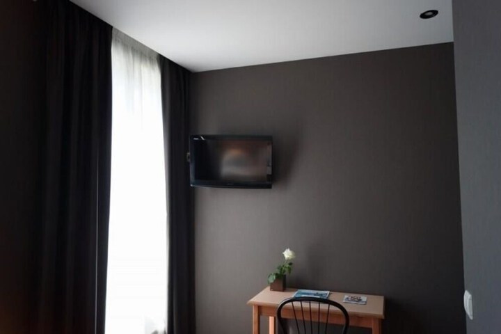 Photo 4