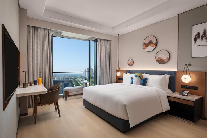 Room 27 of 108