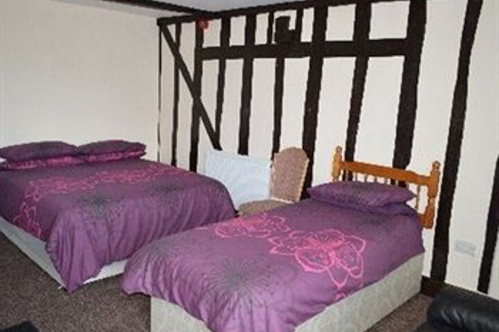 Room 9 of 13