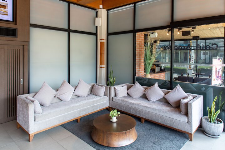 Guest Lobby