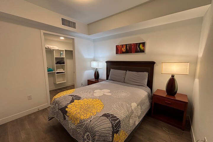 Room 16 of 130