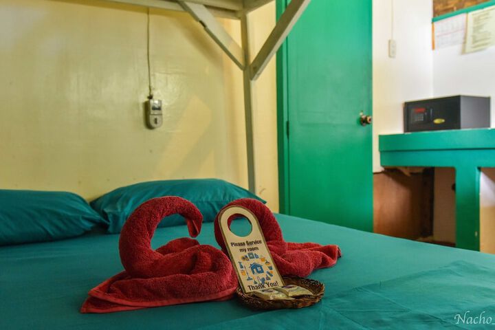 Room 27 of 31