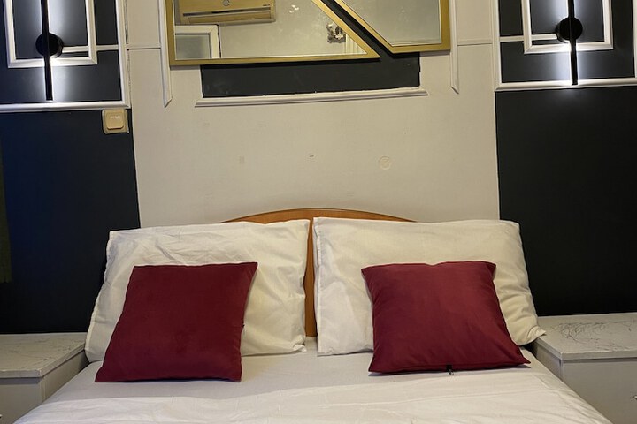 Room 27 of 62