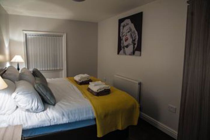 Room 13 of 23