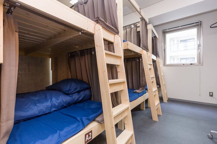 Room 6 of 22