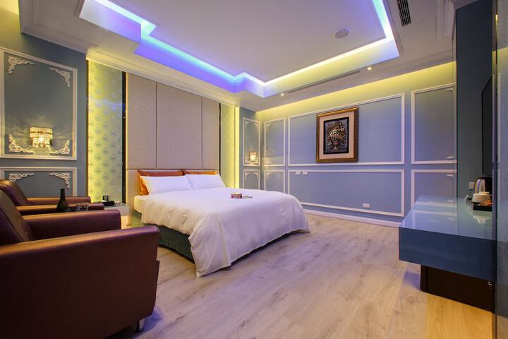 Room 37 of 75