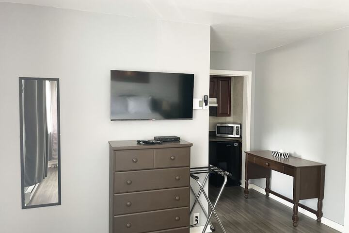 Room 7 of 25